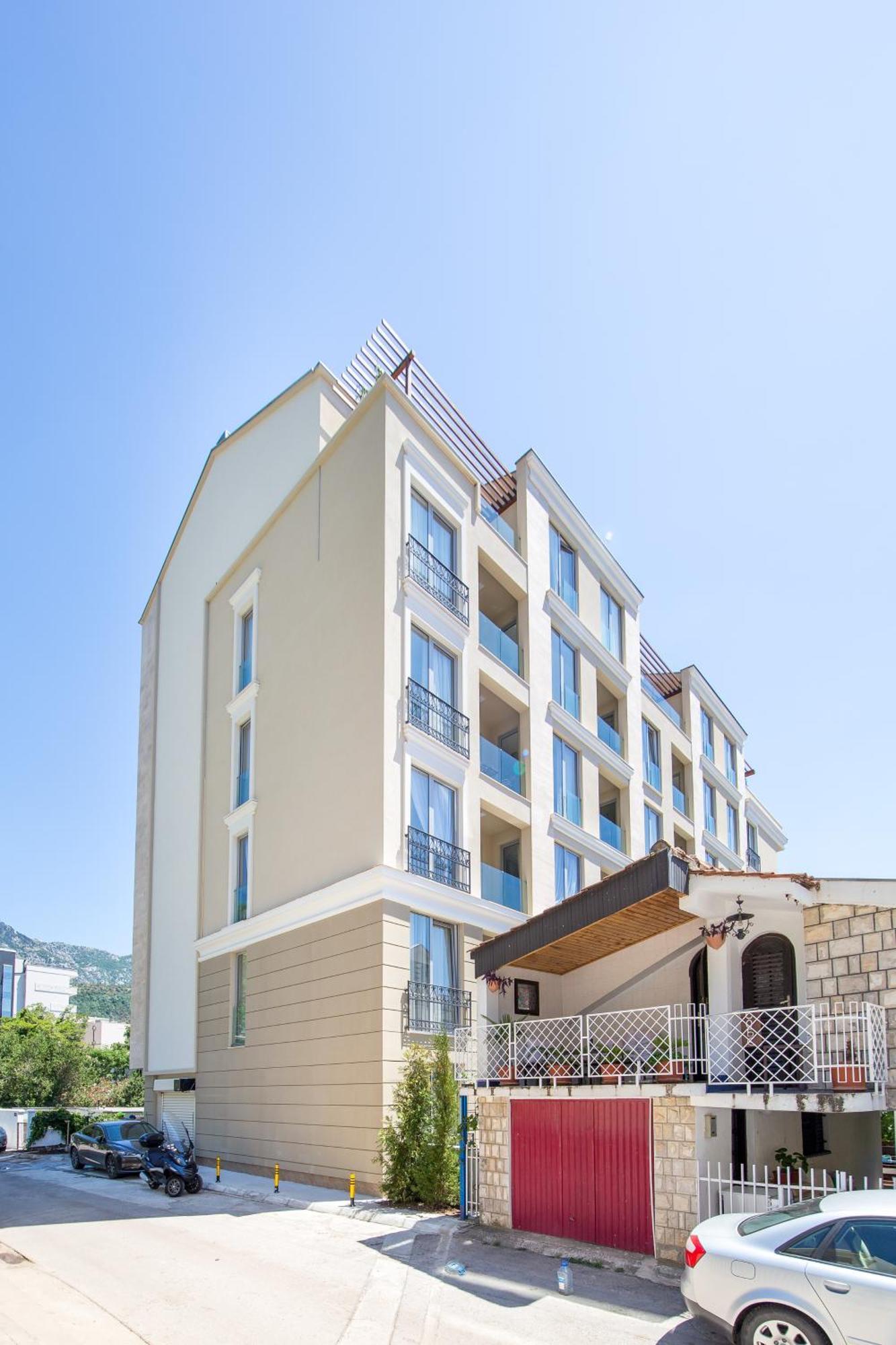 Apart Sky Residence With Sea View In Delmar Budva Bagian luar foto