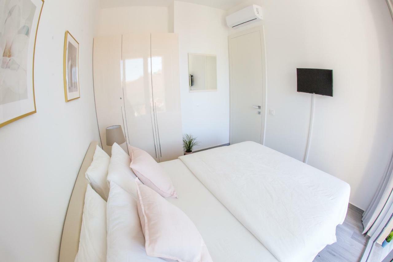 Apart Sky Residence With Sea View In Delmar Budva Bagian luar foto